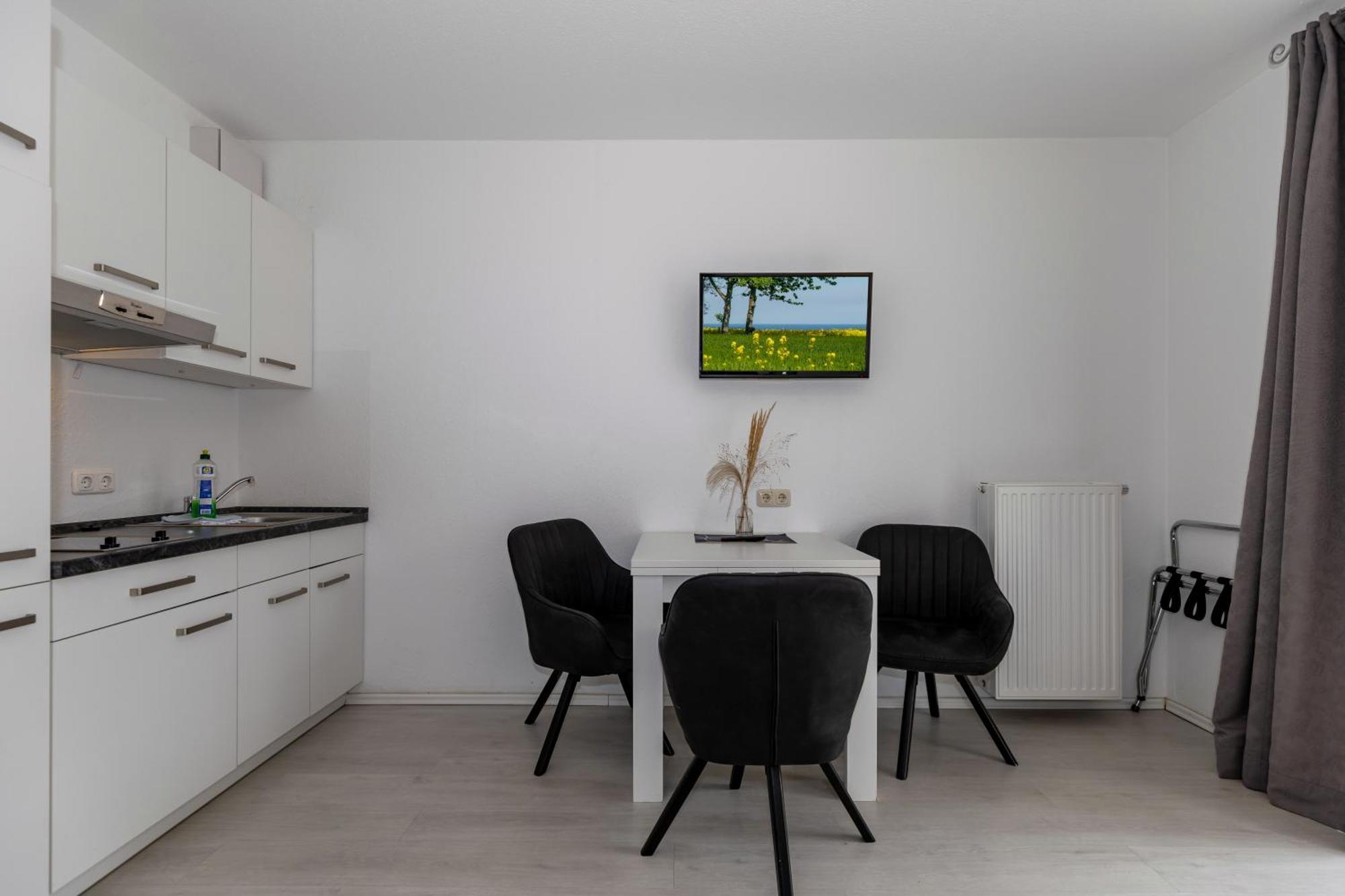 Hotel Zur Traube Ostseebad Kühlungsborn Exteriör bild
